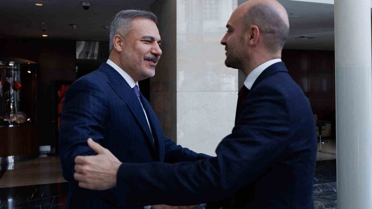 Bakan Fidan Ankara'da Fransız Mevkidaşı Barrot ile Görüştü