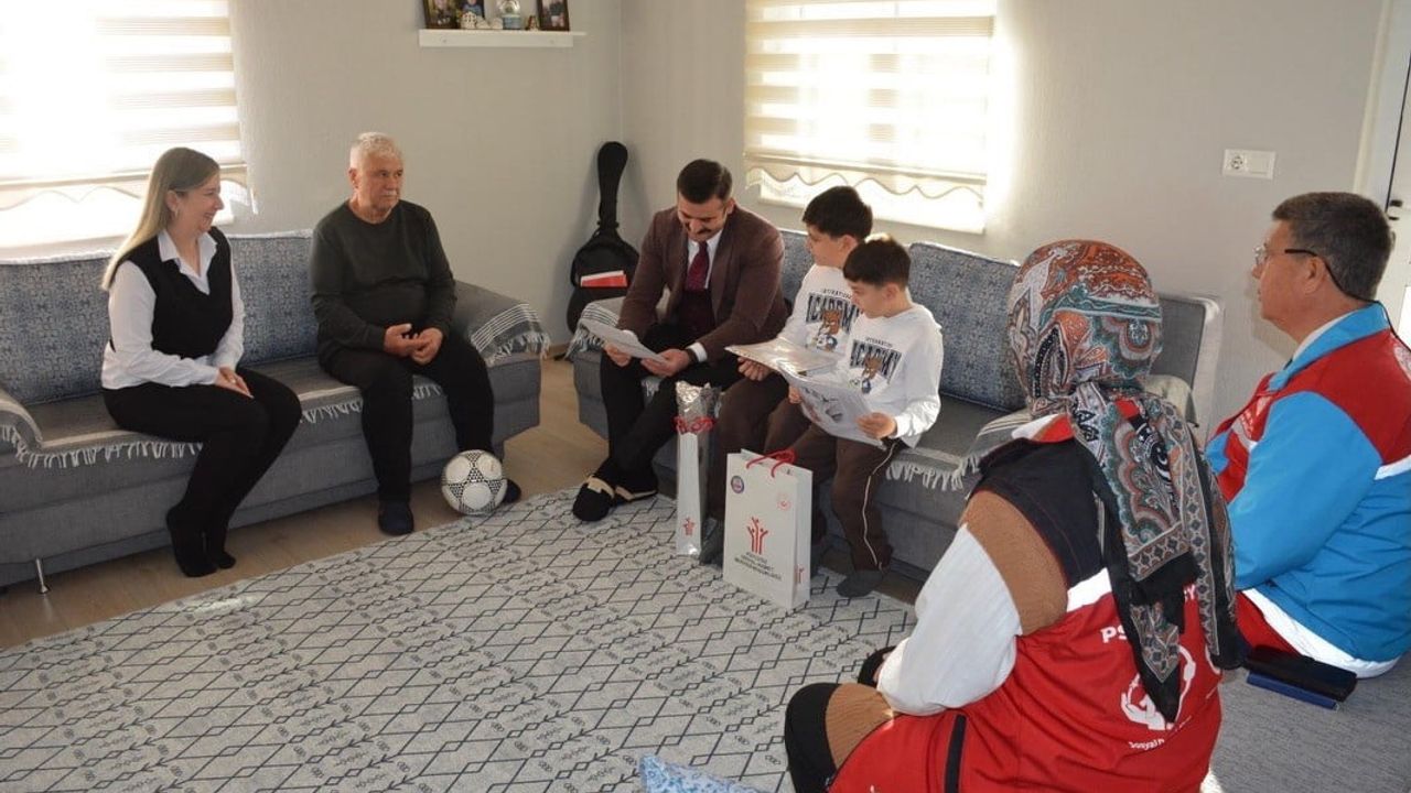 Bakan Göktaş, Köyceğizli şehit çocuklarını unutmadı