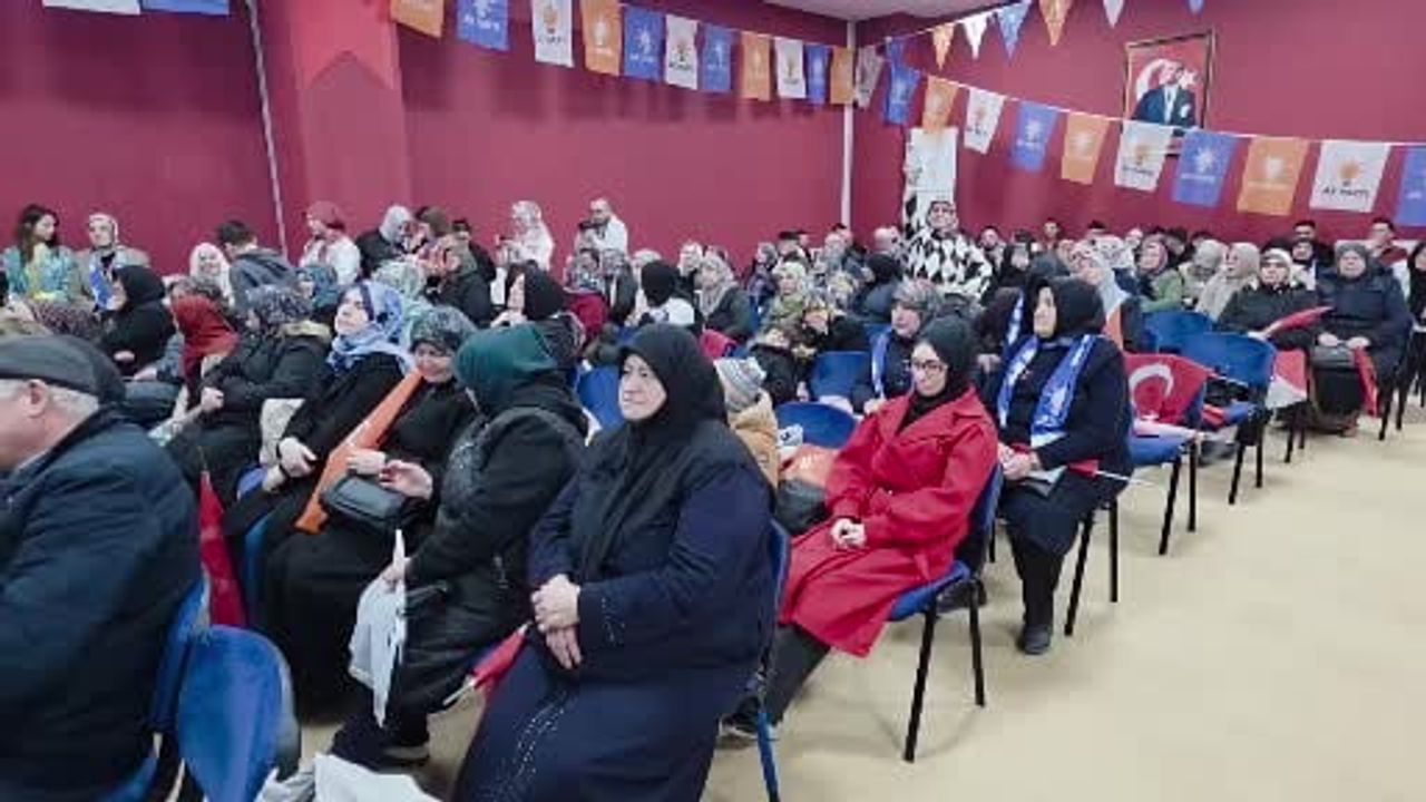 Bakan Tekin'den Kütahya'da Başörtüsü ve İBB Kreşleri Açıklaması