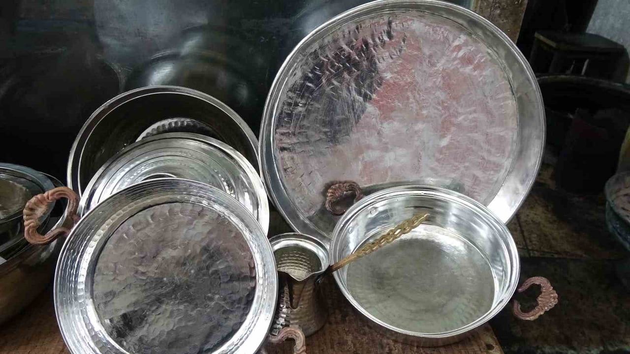 Bakır Kaplar Tükeniyor: Trabzon'da 54 Yıllık Kalaycı Muzaffer Göle Anlatıyor