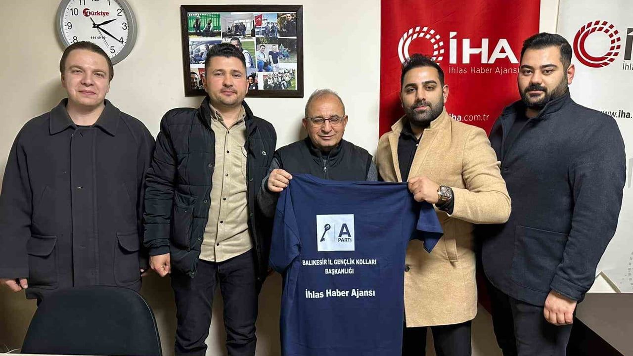 Balıkesir Anahtar Parti Gençlik Kolları'ndan İHA'ya 10 Ocak Ziyareti