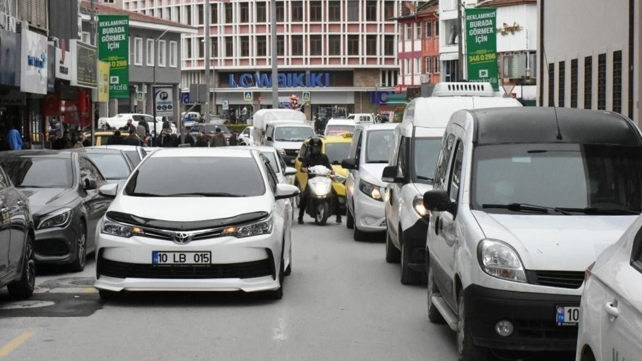 Balıkesir’de 2025'te Trafiğe Kayıtlı Taşıt Sayısı 691 bin 863'e Yükseldi