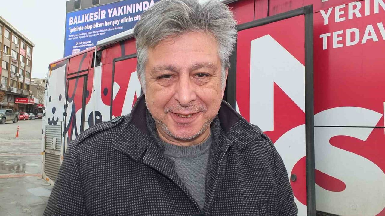 Balıkesir'de 'Can Dost' Aracı Burhaniye'de Sokak Hayvanlarına Ücretsiz Tedavi