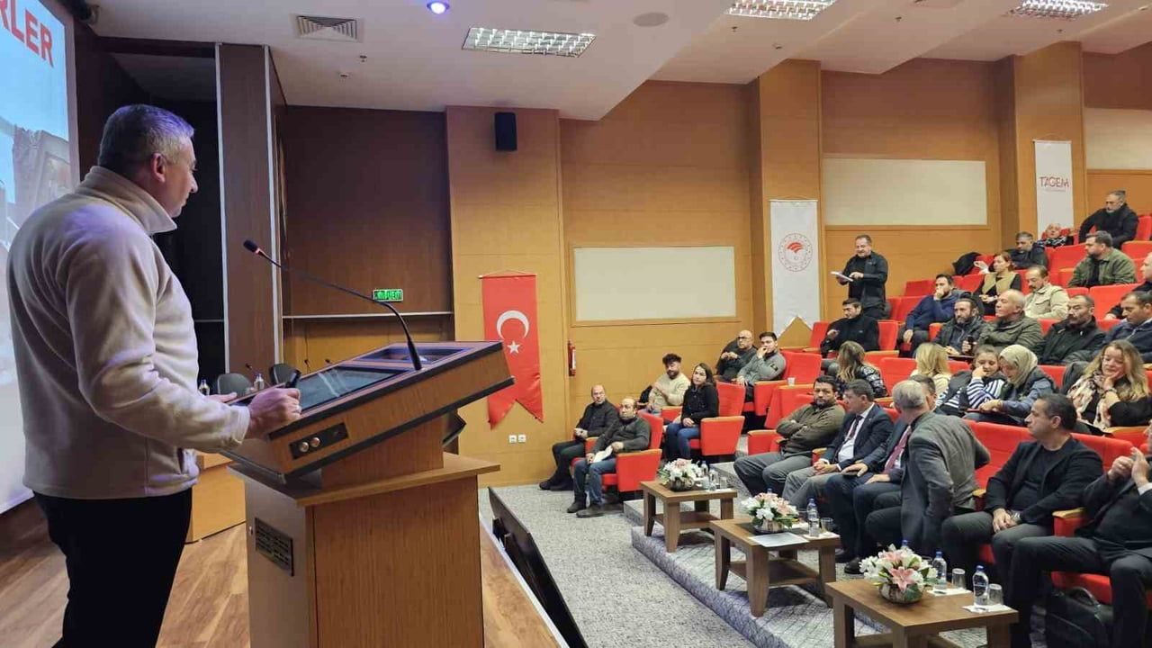 Bandırma'da Midye Yetiştiriciliği Sektörü Masaya Yatırıldı