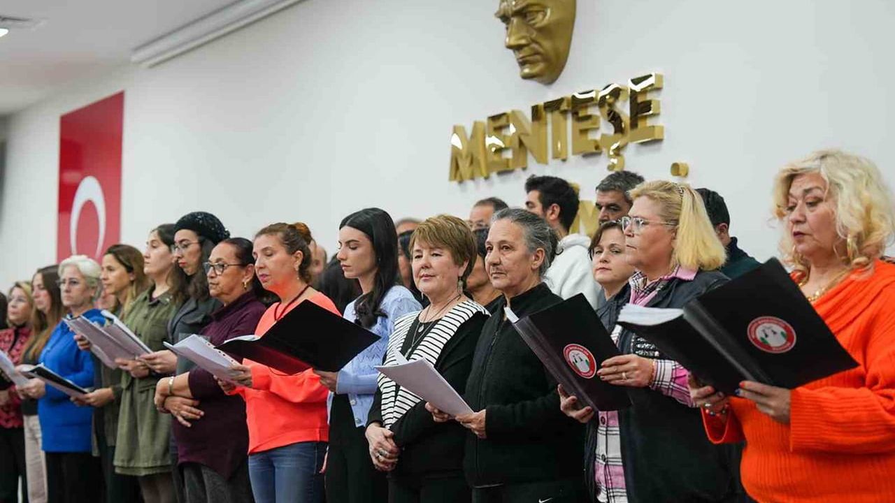 Barış Manço Anılıyor: Menteşe Belediye Korosu 17 Eserle Sahne Alıyor