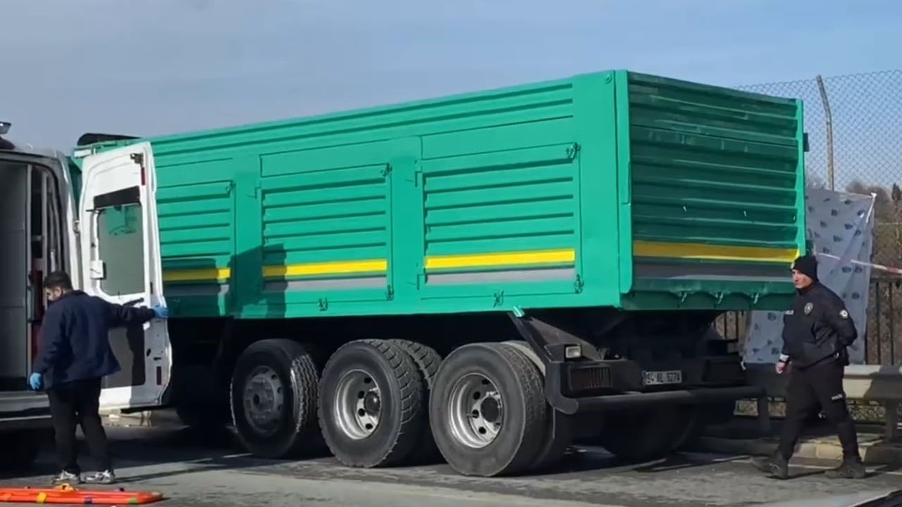 Başakşehir'de Kamyon Kabini Düştü: Şoför Ali Çevik Hayatını Kaybetti