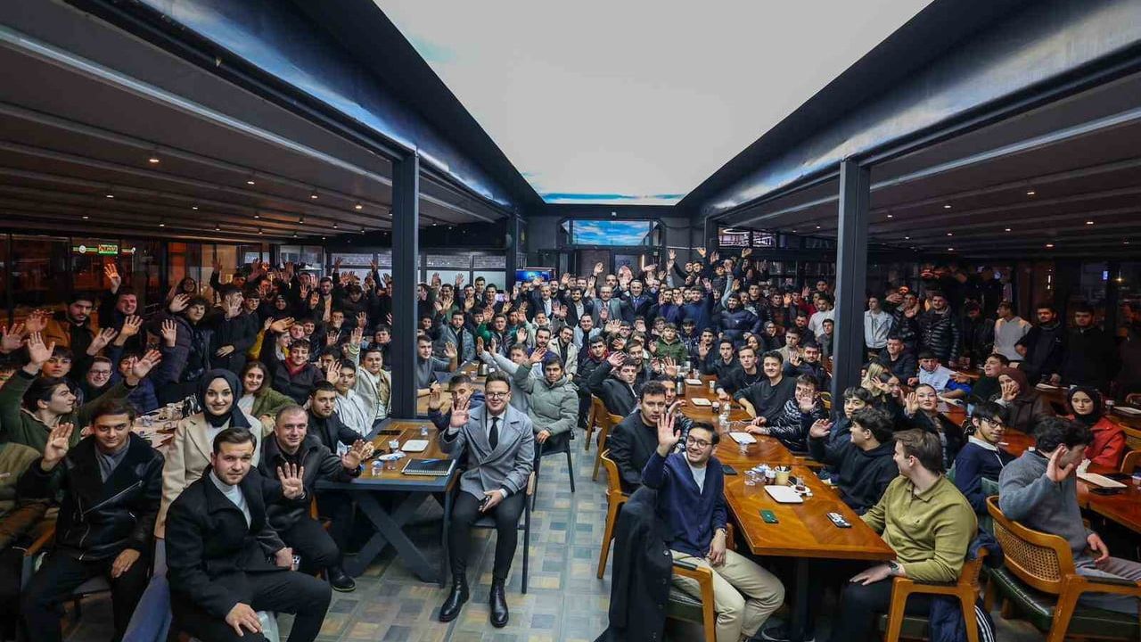 Başkan Alemdar: Sakarya'da Gençlere Yönelik Büyük Yatırımlar