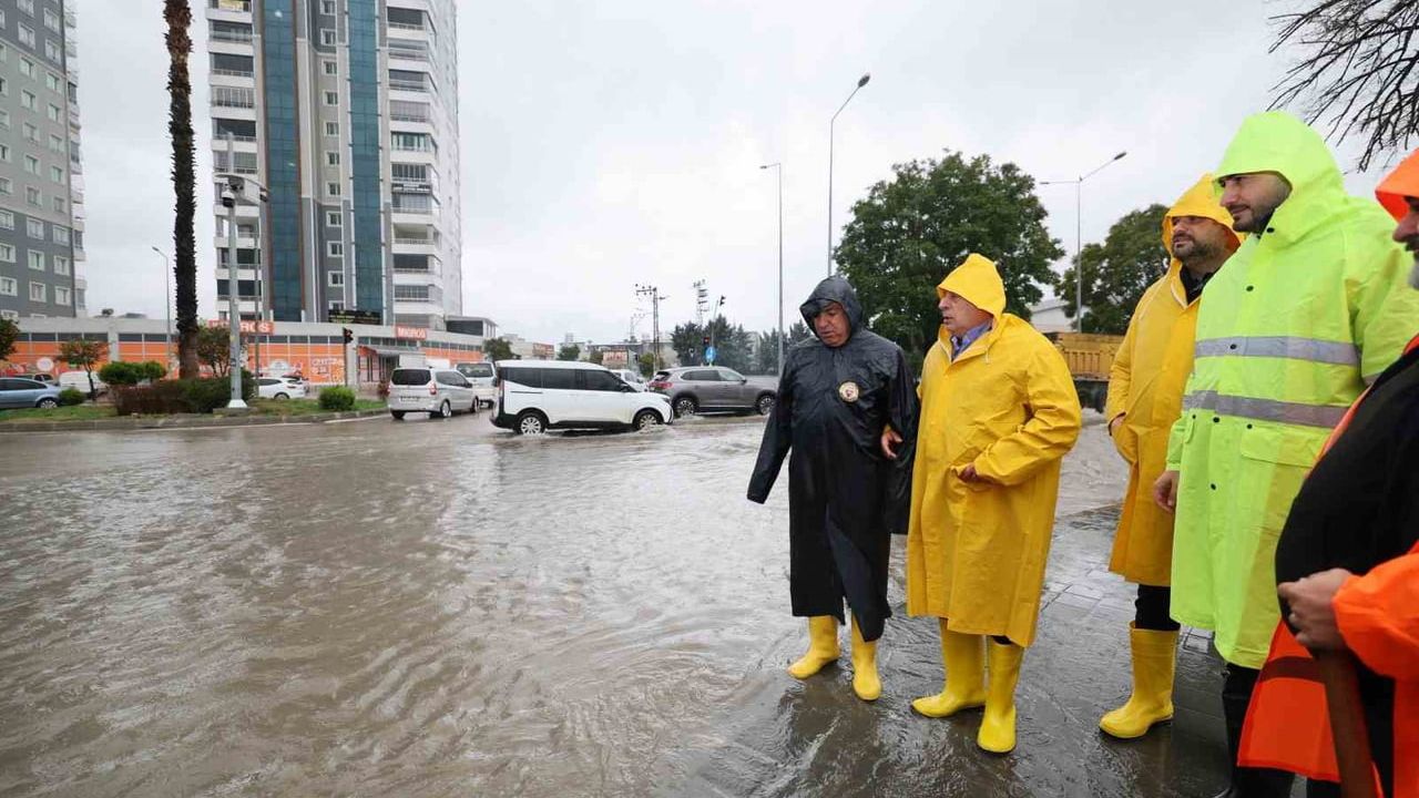 Başkan Demirçalı Sahada: Yüreğir Belediyesi Sağanakta Teyakkuzda