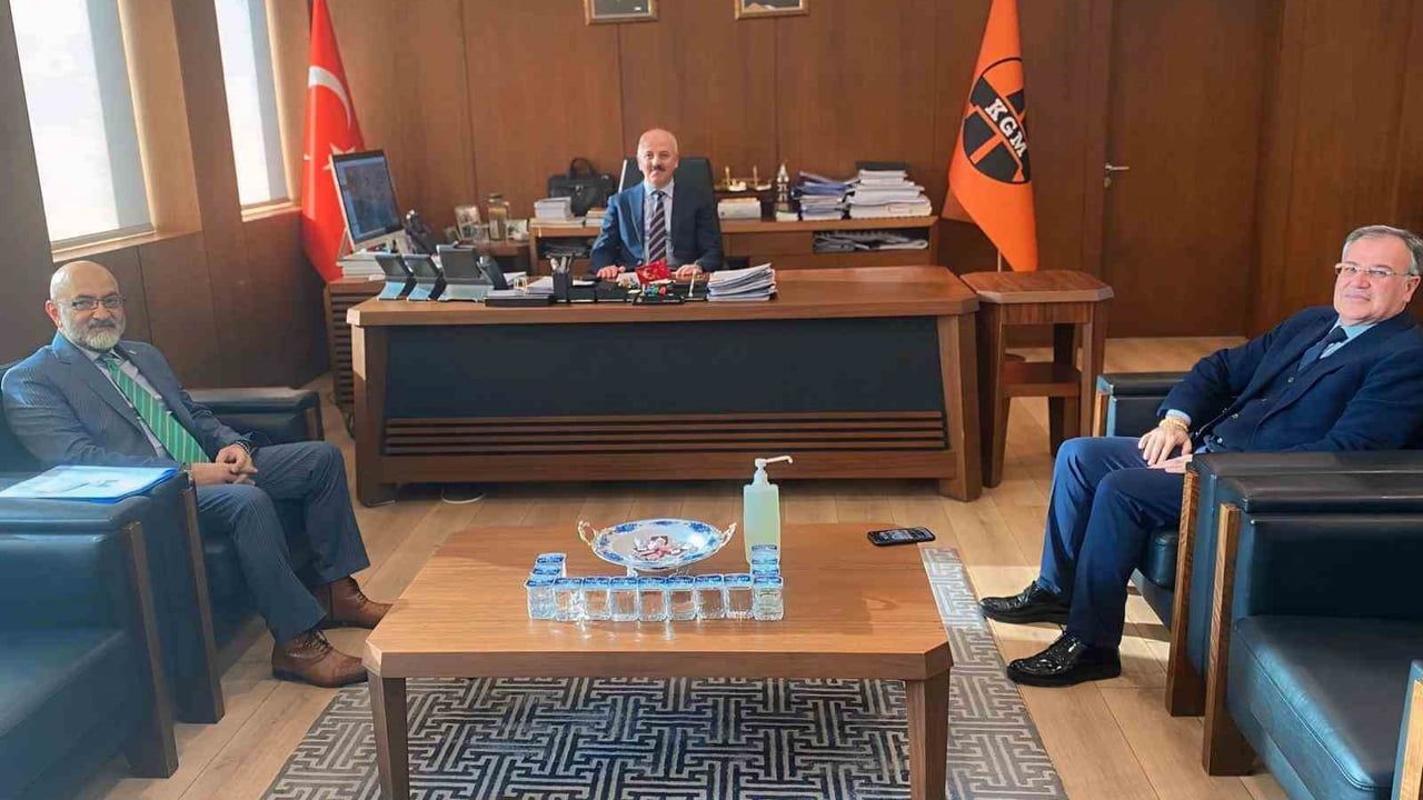 Başkan Özdoğan Ankara'da Hacılar İçin 2026 Planlarını ve Hacılar-Erciyes Yolu'nu Görüştü