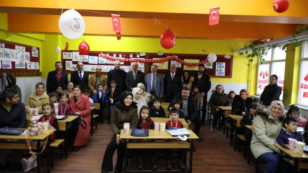 Başkan Palancıoğlu, 2025-2026 Yarıyıl Karnelerini Melikgazi'de Verdi