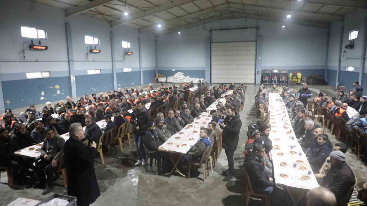 Başkan Palancıoğlu İnecik Tesisleri'nde Saha Çalışanlarını Ziyaret Etti