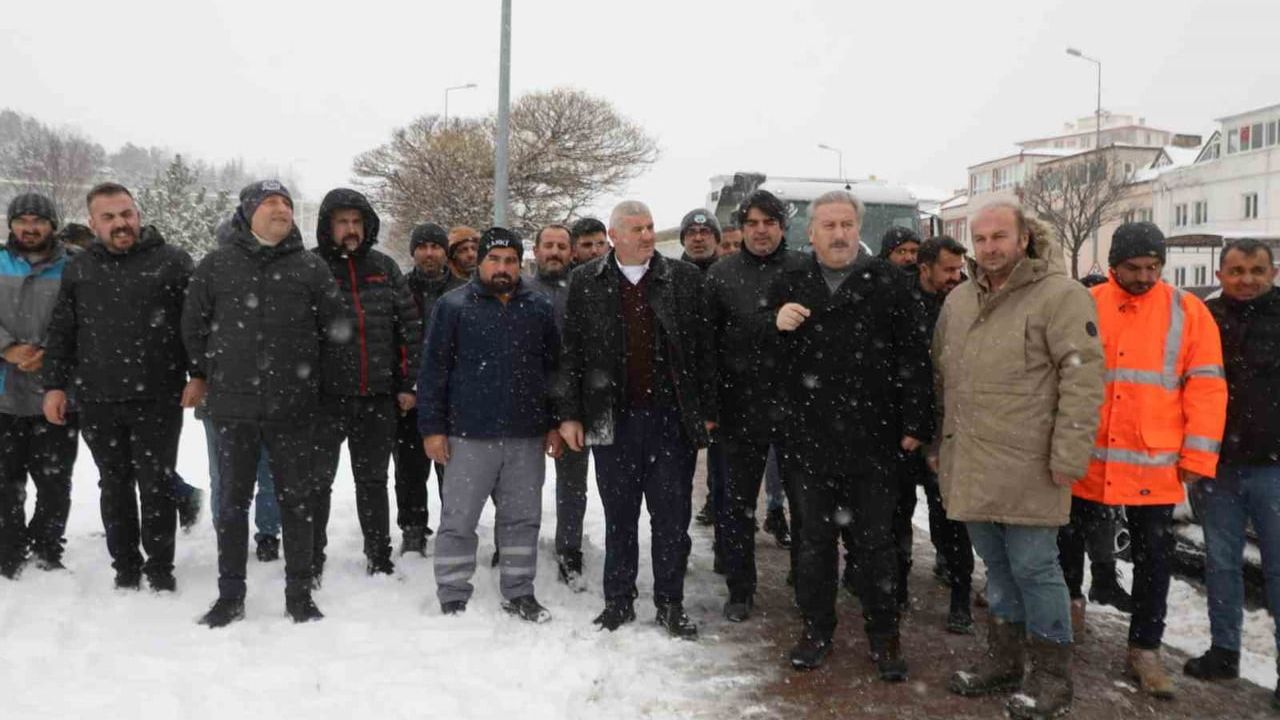 Başkan Palancıoğlu: Karla Mücadelede 24 Saat Kesintisiz Çalışma