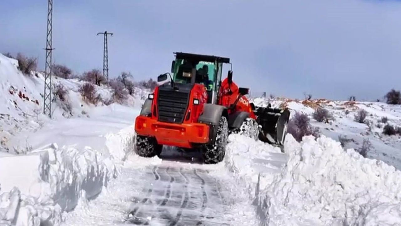 Batman'da 4 bin 859 kilometre yol ulaşıma açıldı — İl Özel İdaresi 7/24 sahada