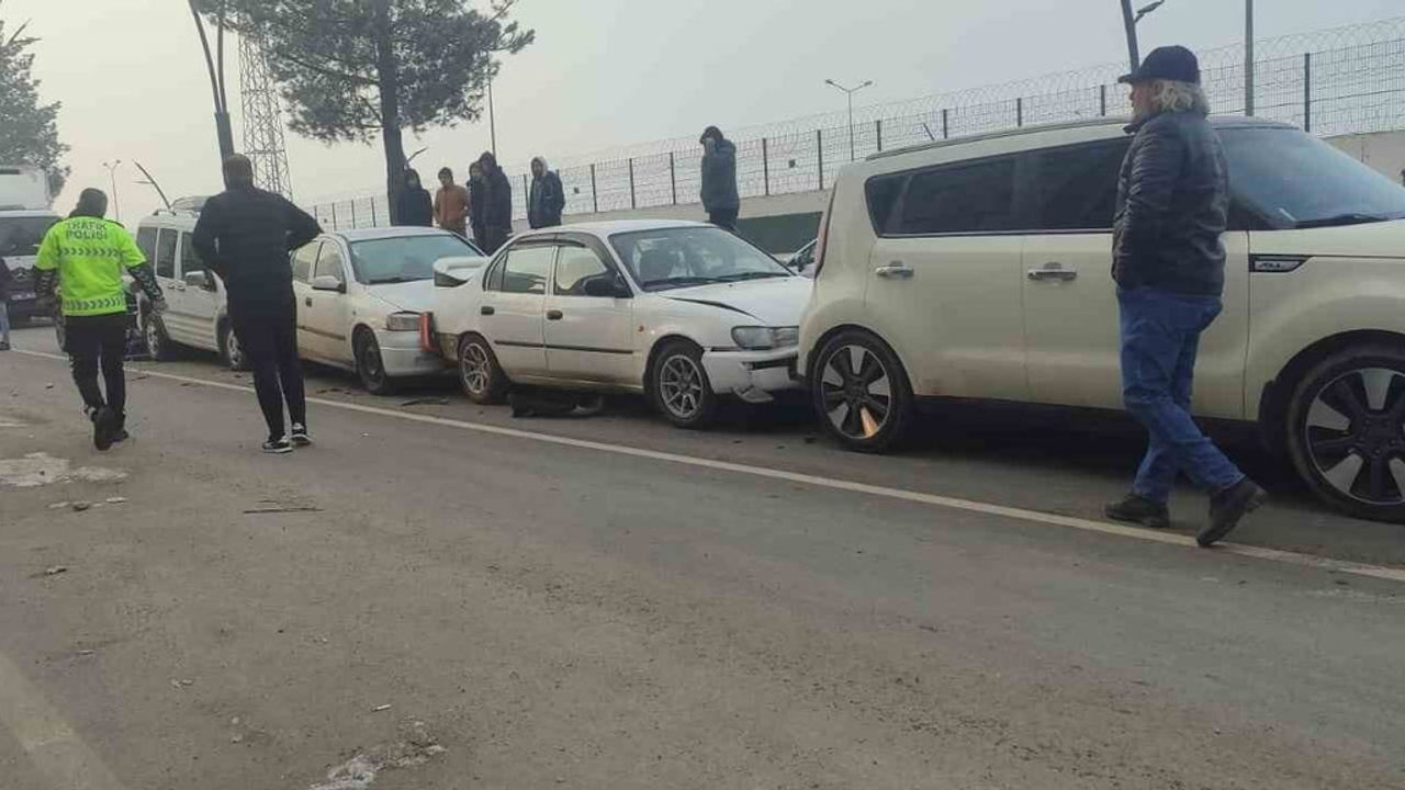 Batman'da 5 Araçlı Zincirleme Kaza: Özgürlük Bulvarı'nda Maddi Hasar