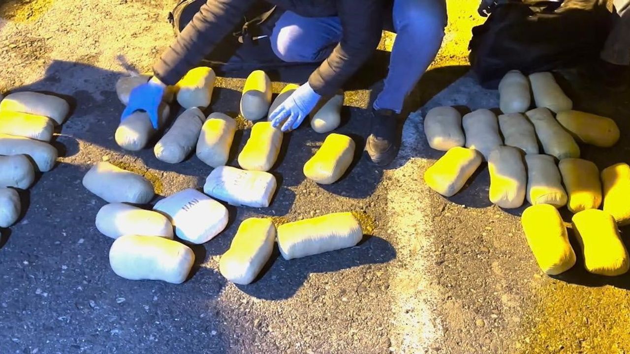 Batman’da Tır Operasyonu: 51 Kilo 300 Gram Toz Esrar Ele Geçirildi