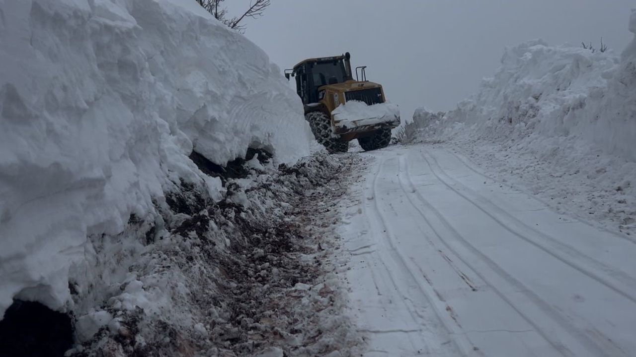 Battalgazi Belediyesi 21 kilometrelik yolu açtı, kanser hastasına ilaç ulaştırıldı
