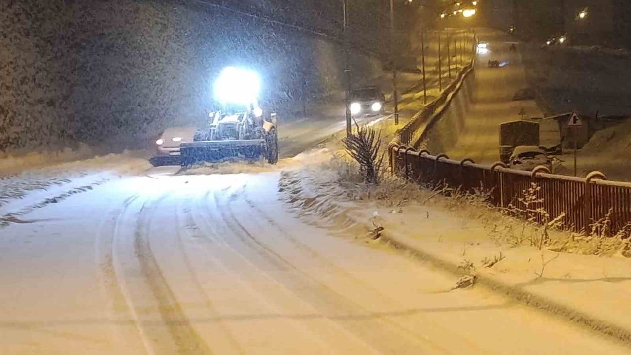 Battalgazi'de Gece Boyu Kar Mesaisi