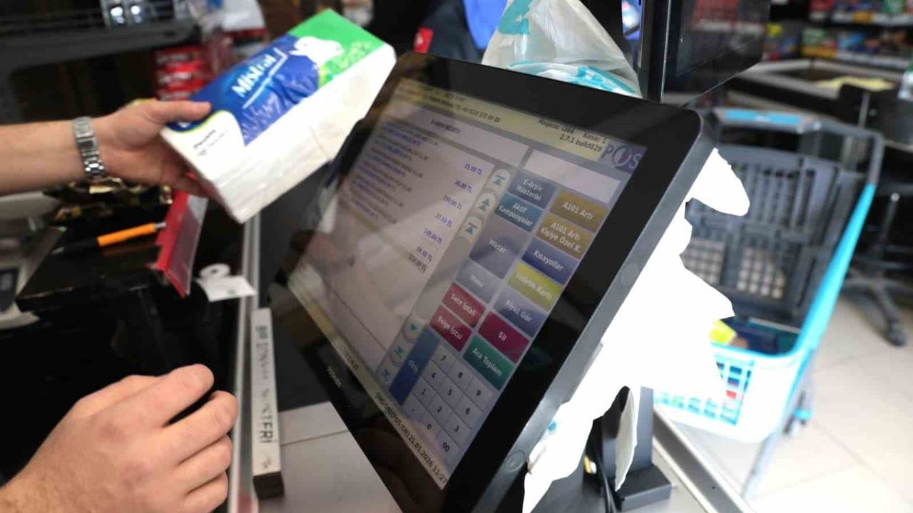 Battalgazi'de Market Denetimleri Sürüyor: Zabıta Fiyat, Hijyen ve Son Kullanma Tarihi İncelemesi