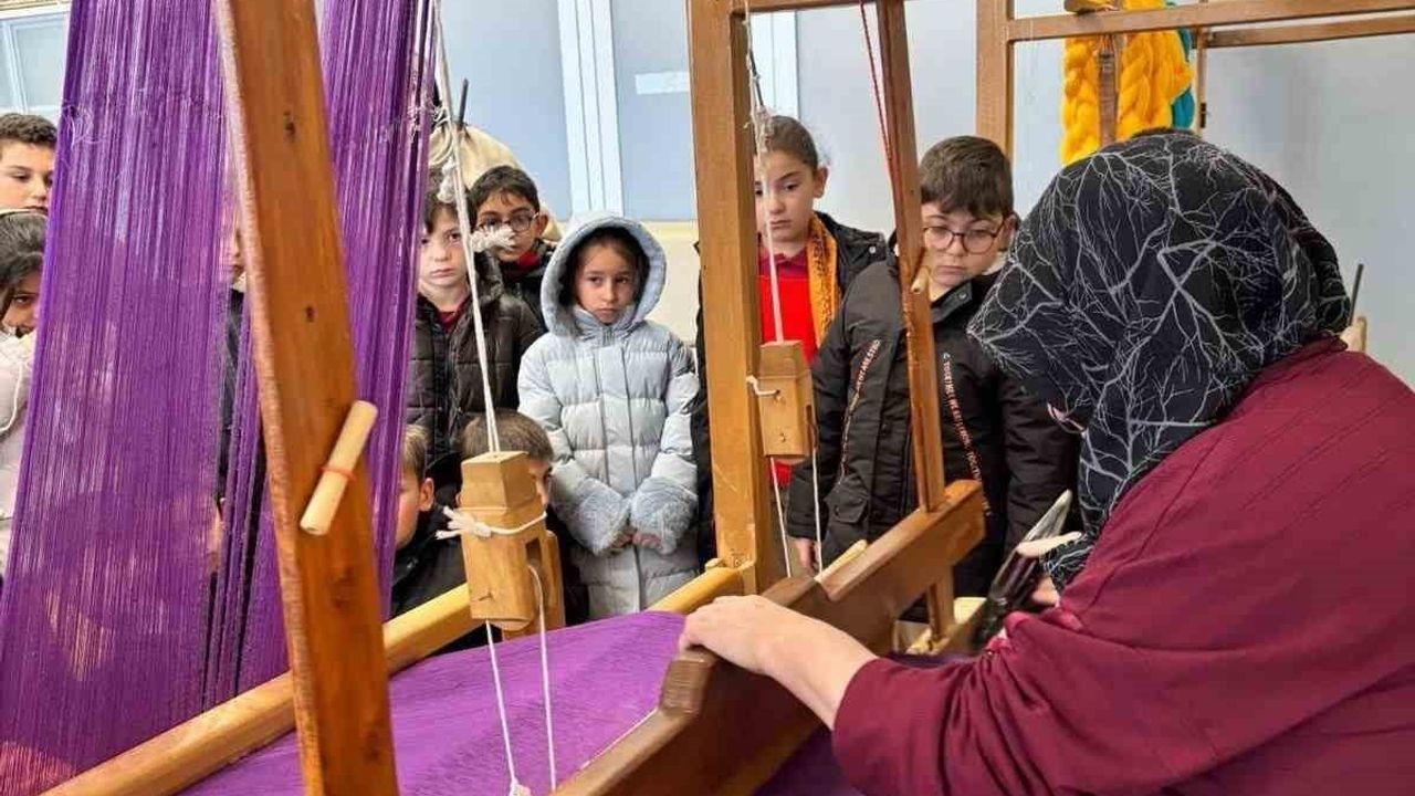 Bayburt Ehramı Öğrencilere Tanıtıldı: Sevim Ataner ile Atölye