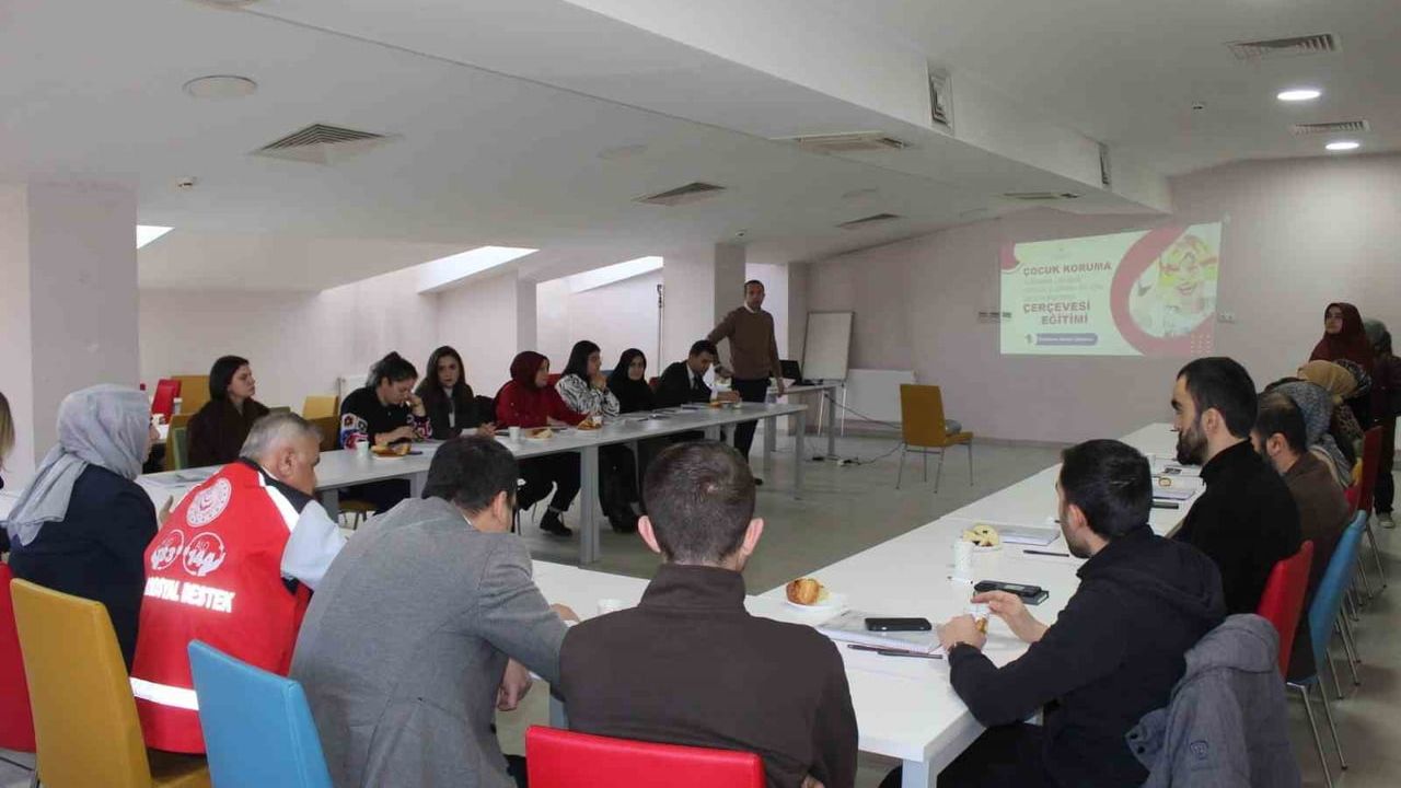 Bayburt’ta Çocuk Koruma Alanında Karar Destek Mekanizmaları Eğitimi