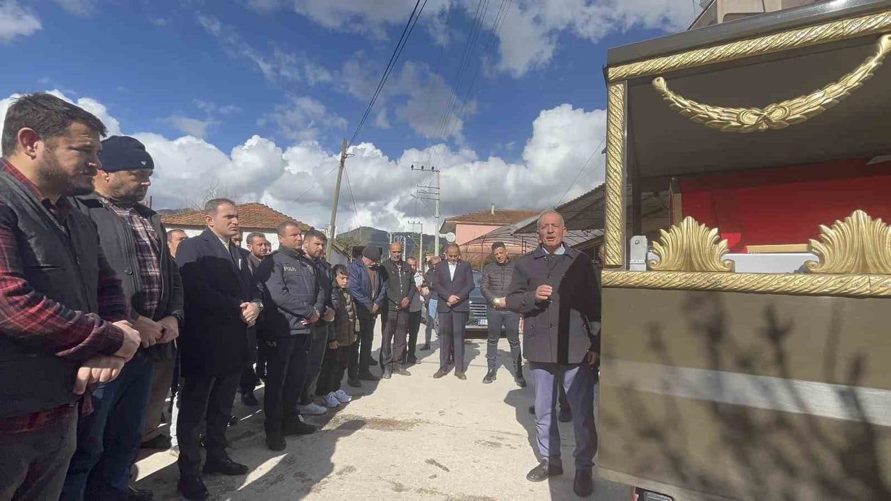 Bayındır'da Kıbrıs Gazisi Muammer Özçıtır Dualarla Uğurlandı