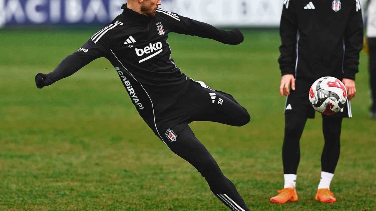 Beşiktaş, Eyüpspor Hazırlıklarını Kondisyon ve Taktikle Sürdürdü