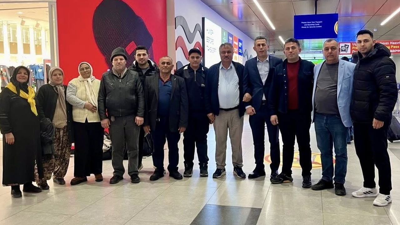 Beyağaç Belediye Başkanı Sezayi Pütün Umre İçin Mekke ve Medine'ye Gitti