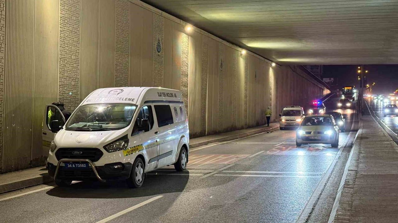 Beylikdüzü E-5'te Minibüsün Çarptığı Kadın Hayatını Kaybetti