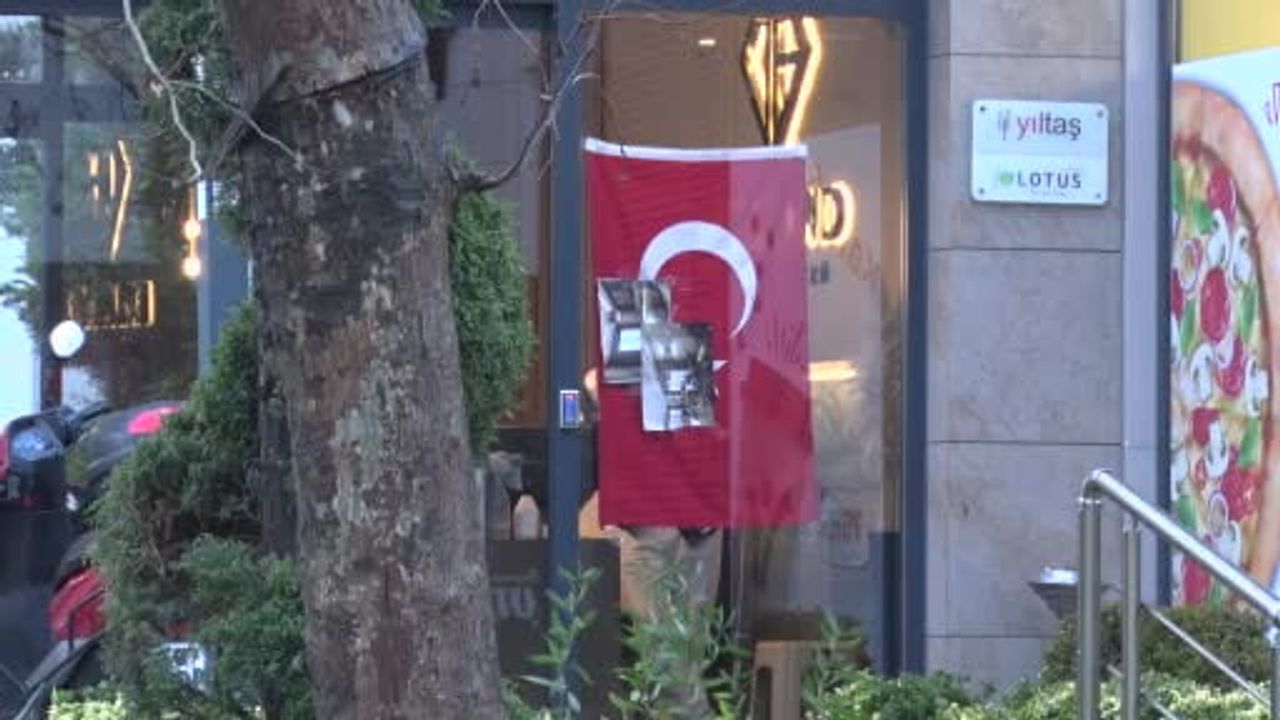 Beylikdüzü'nde site girişine silahlı saldırı: 1 ağır yaralı