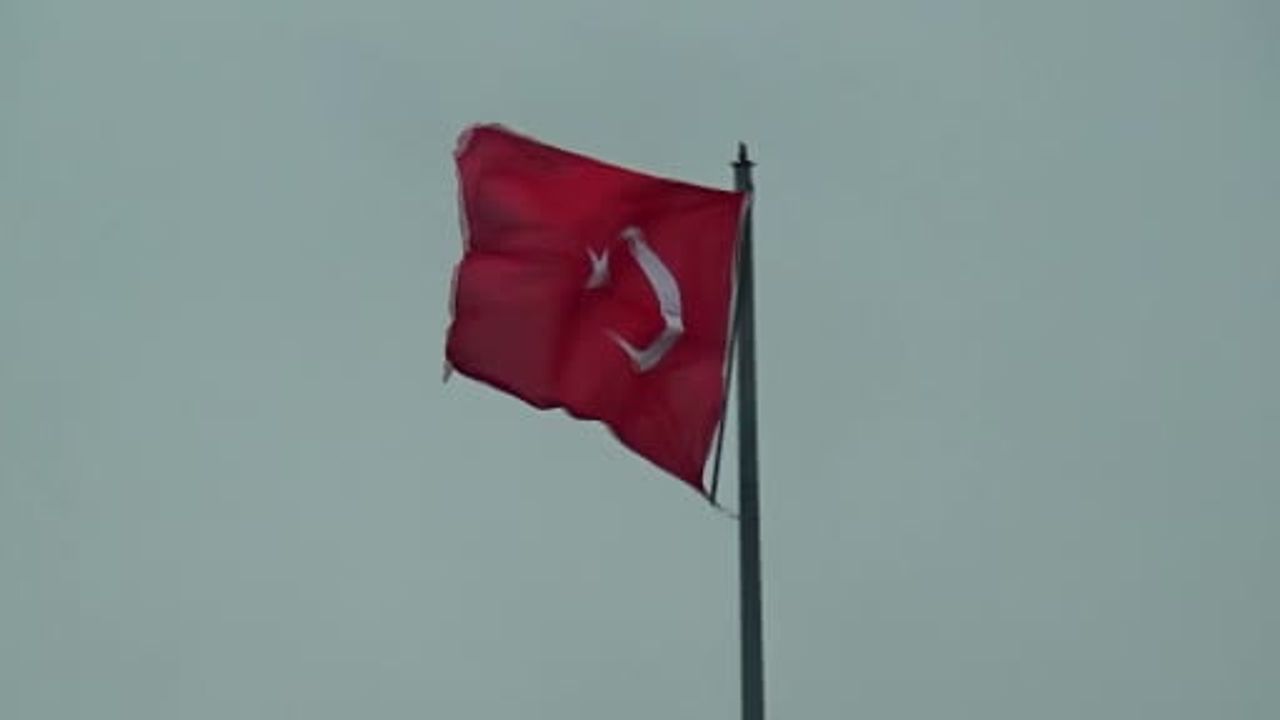 Beyşehir Fırtınaya Teslim Oldu: Şiddetli Rüzgar Hayatı Olumsuz Etkiledi