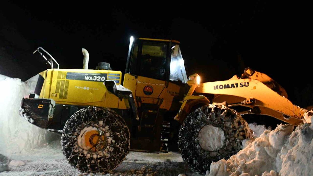 Beytüşşebap'ta Kar Kalınlığı 2 Metreyi Buldu