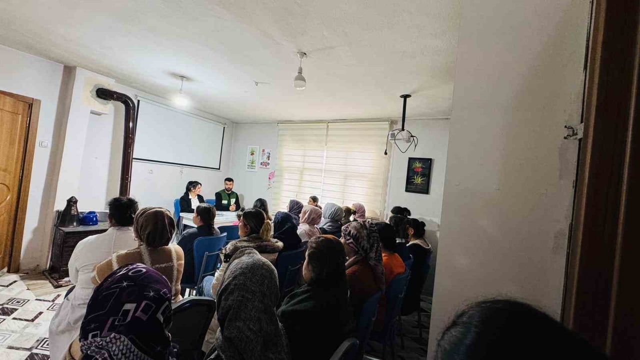 Beytüşşebap'ta Yeşilay ile Bağımlılıkla Mücadele Eğitimi