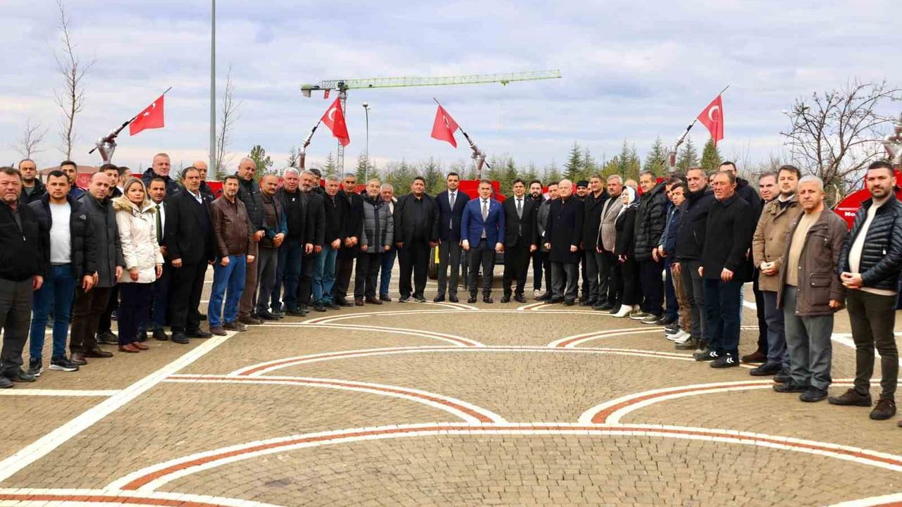 Bilecik'te 15 Su Tankeri Köylere Teslim Edildi