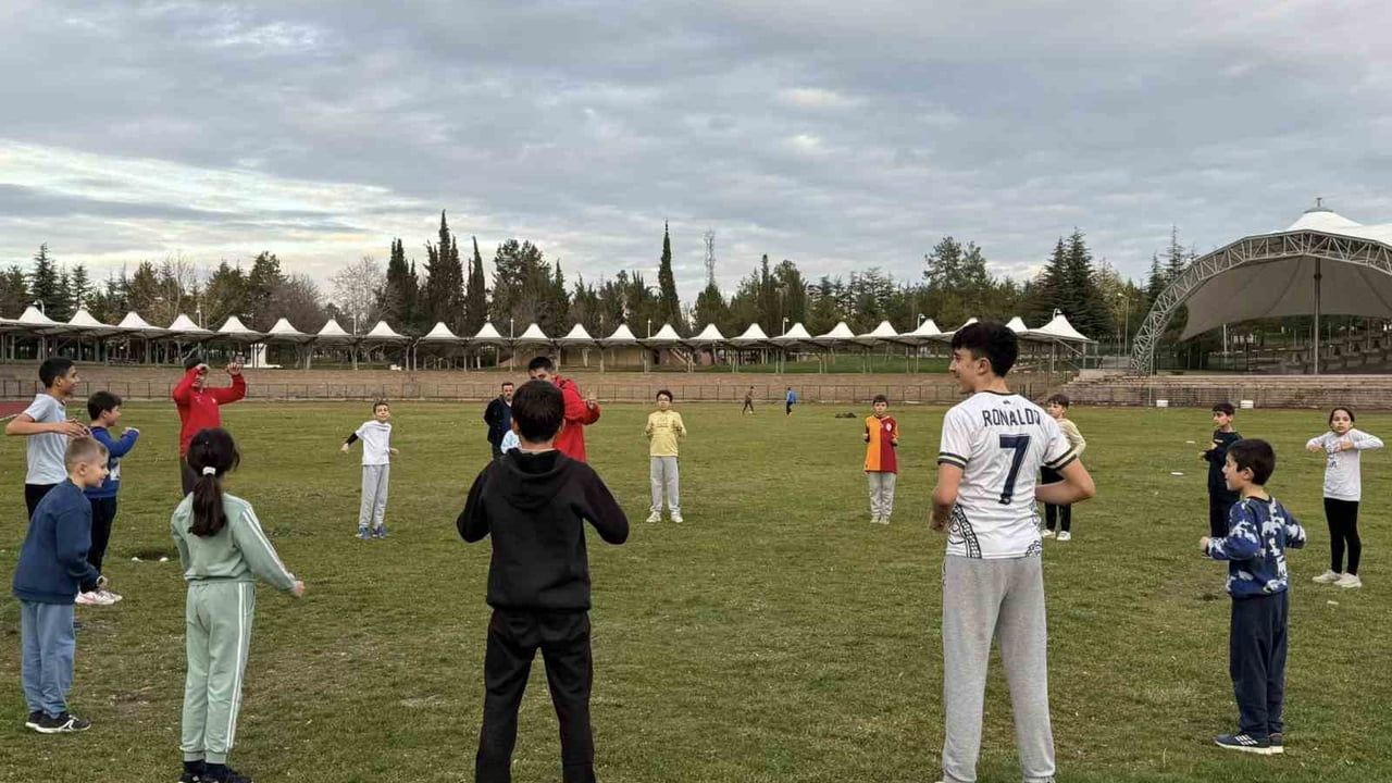 Bilecik'te Atletizme İlgi Artıyor: Spor Okulları'na Yoğun Talep
