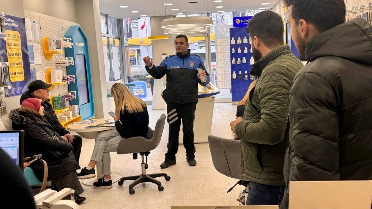 Bilecik'te Dolandırıcılık Uyarısı: Bozüyük'te Emniyetten Bilgilendirme