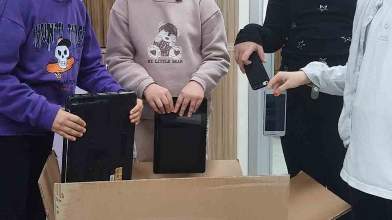 Bilecik’te E-Atıklar Akülü Tekerlekli Sandalyeye Dönüşüyor