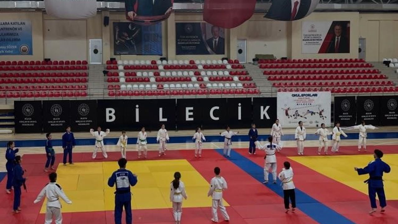 Bilecik'te Judo Spor Okulları Gençleri Geleceğe Hazırlıyor