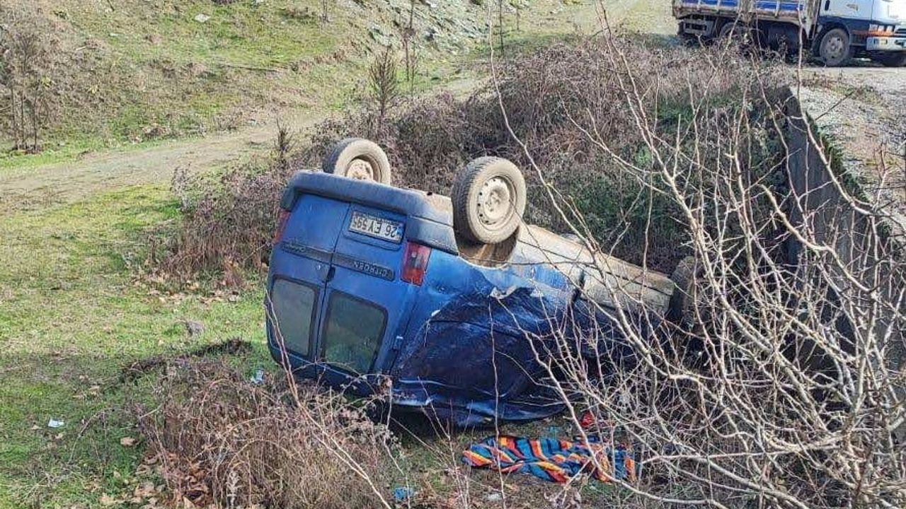 Bilecik’te Kontrolden Çıkan Araç Köprüden Uçtu: Sürücü Yaralandı