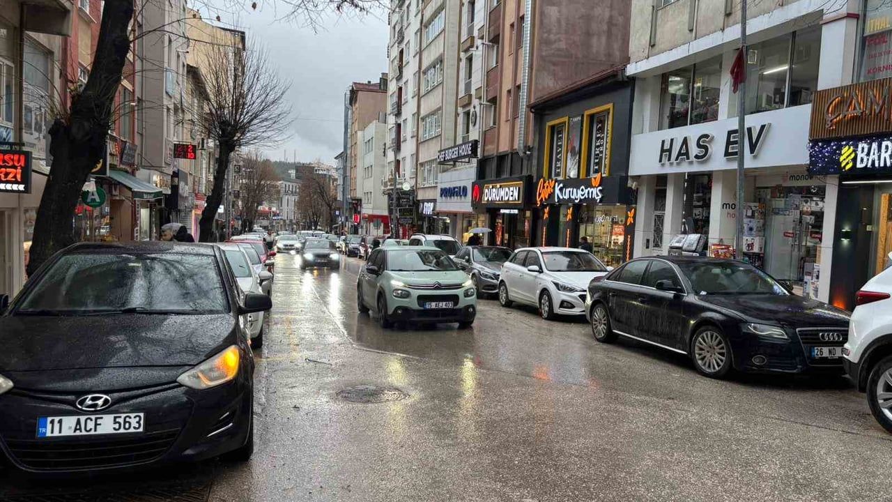 Bilecik'te Otopark Ücretlerine Zam: 1 Saat 25 TL