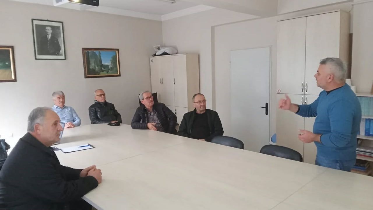 Bilecik Yenipazar'da Arı Yetiştiricilerine Eğitim