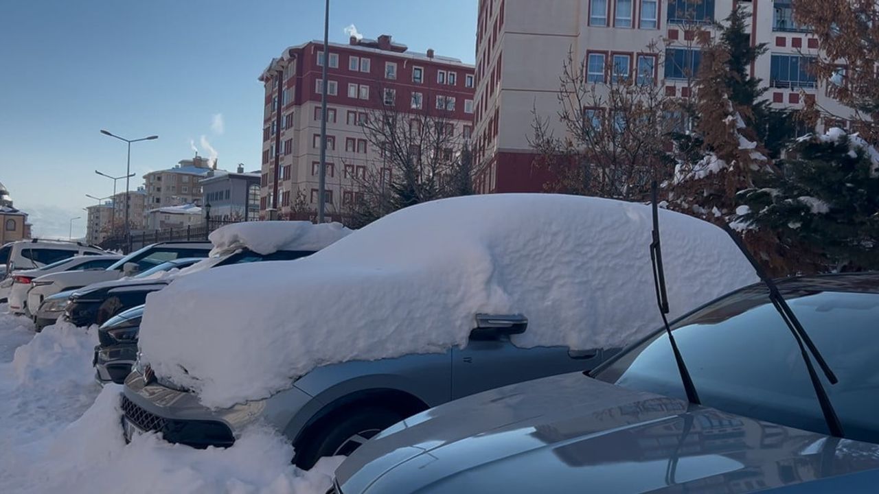 Bingöl'de Kar Sonrası Güneş Kartpostallık Görüntüler Oluşturdu