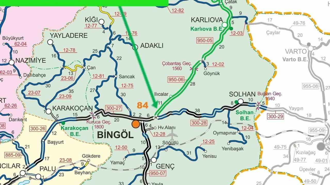 Bingöl'de Tır Trafiği Açıldı: Elazığ, Diyarbakır ve Erzurum Yolları Ulaşıma Açıldı