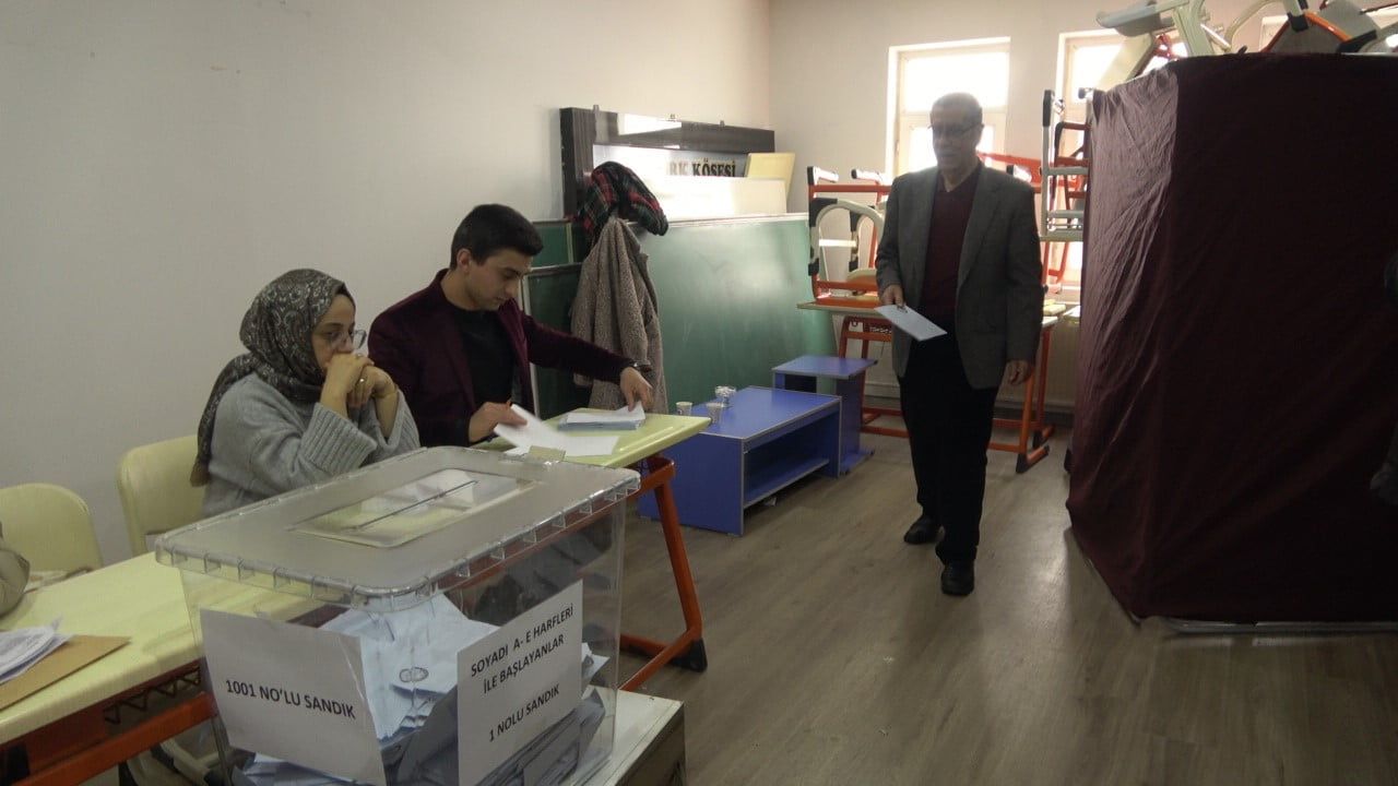 Bingöl Şoförler Odası'nda 52 Yıl Sonra Değişim: Selahattin Alparslan Yeni Başkan