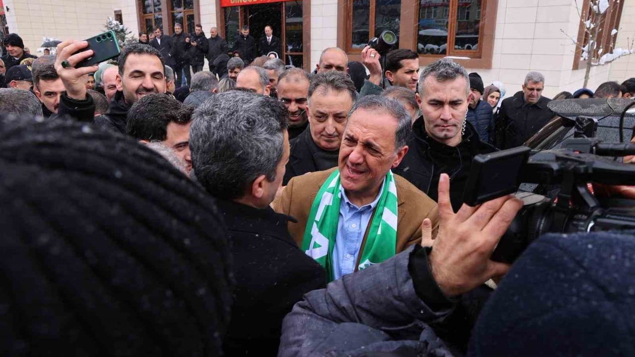 Bingöl Valisi Ahmet Hamdi Usta’dan Duygusal Veda: Yalova’ya Atandı