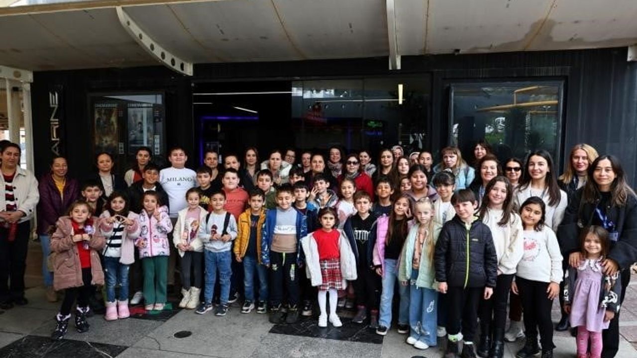 Bodrum Belediyesi'nden Çocuklara Ücretsiz Sinema Gösterimi