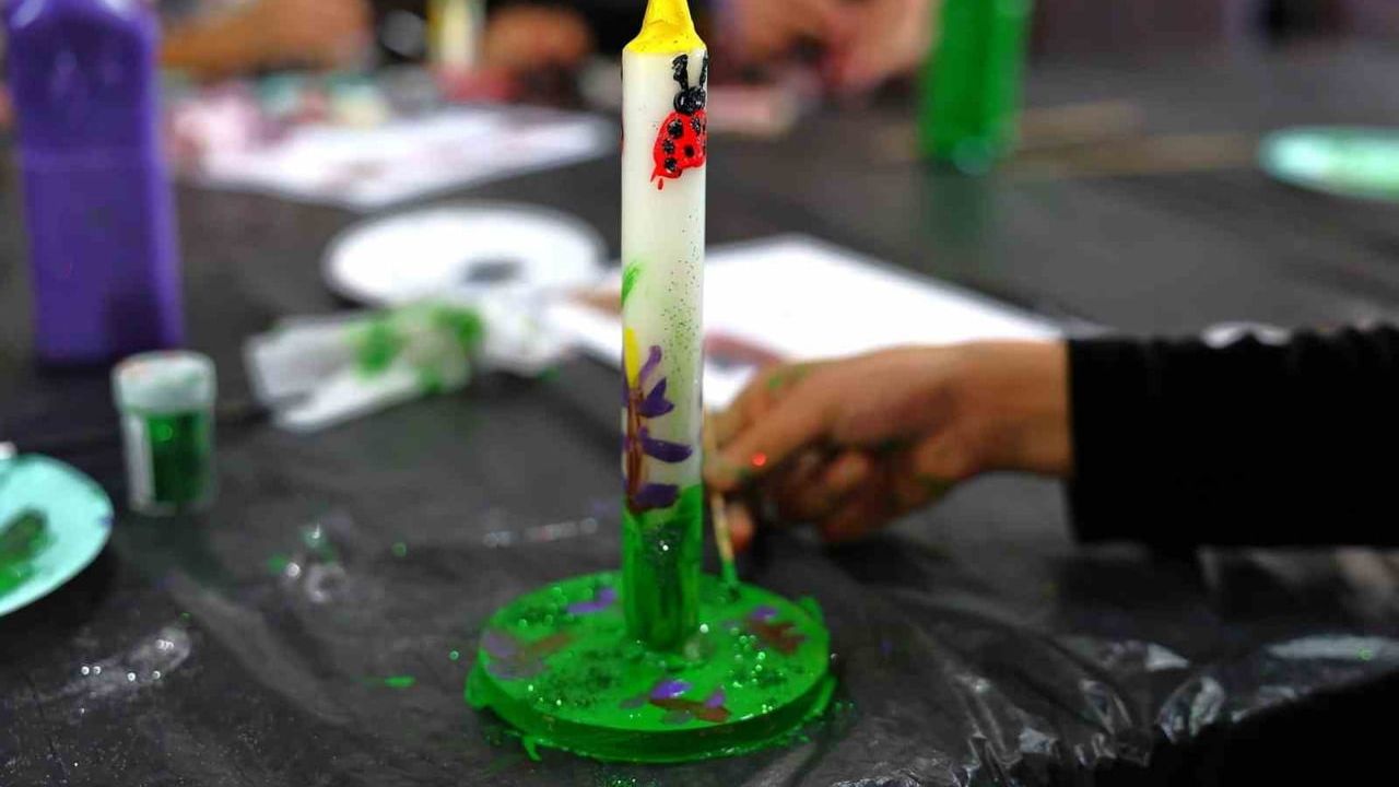 Bodrum Belediyesi'nden Ücretsiz Mum Boyama Atölyesi: Üç Kuşak Bir Arada