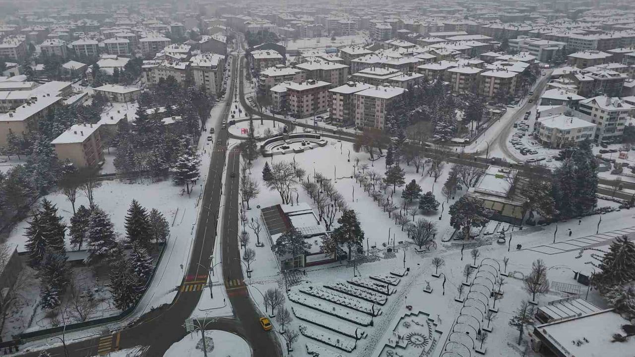 Bolu'da Kar Yağışı Havadan Görüntülendi