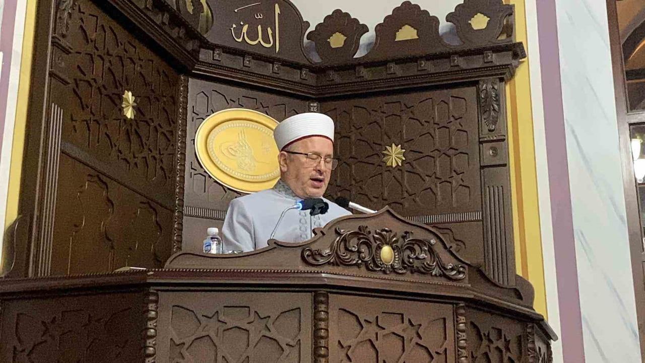 Bolu'da Miraç Kandili'nde Camiler Doldu, Dualar Edildi