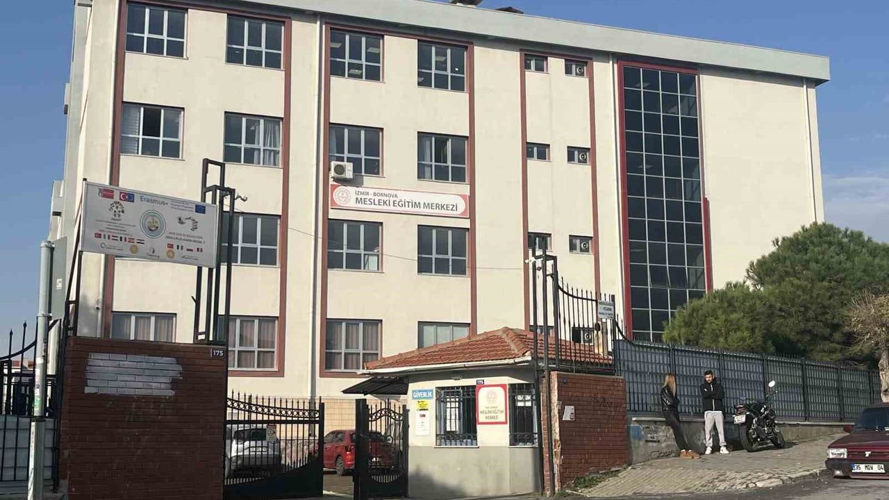 Bornova’da Öğretmene 'İnsan Ticareti' İddiası — D.T. Adli Kontrolle Serbest