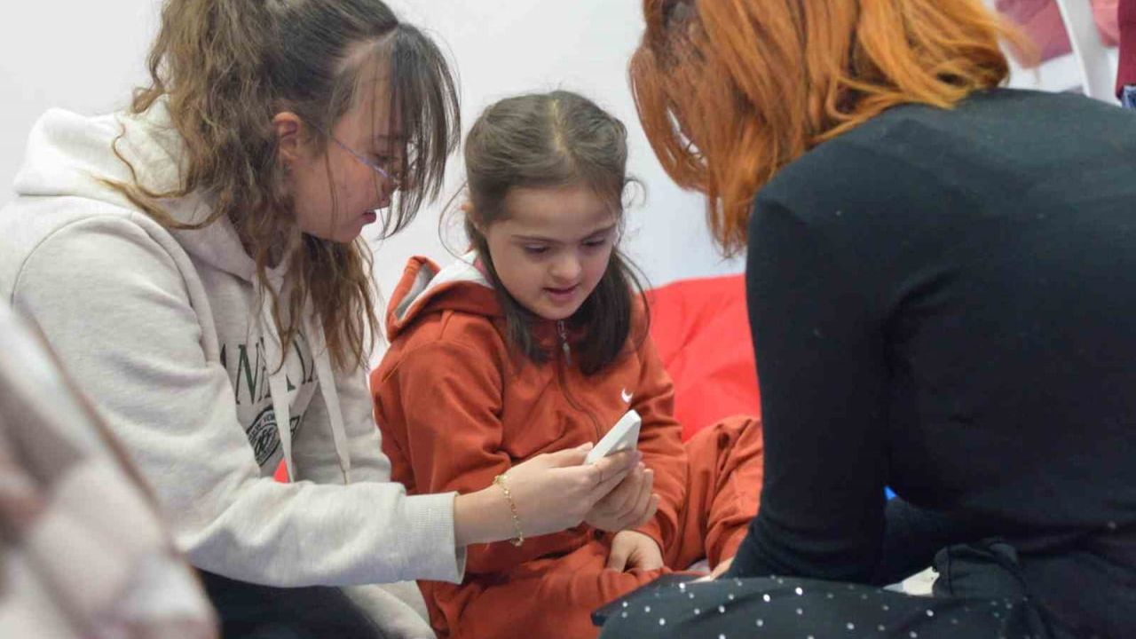 BŞEÜ’de Özel Eğitim Öğrencileri Oyunla Öğrenmenin Keyfini Yaşadı